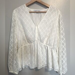 Elizabeth & James Off White Peasant Blouse